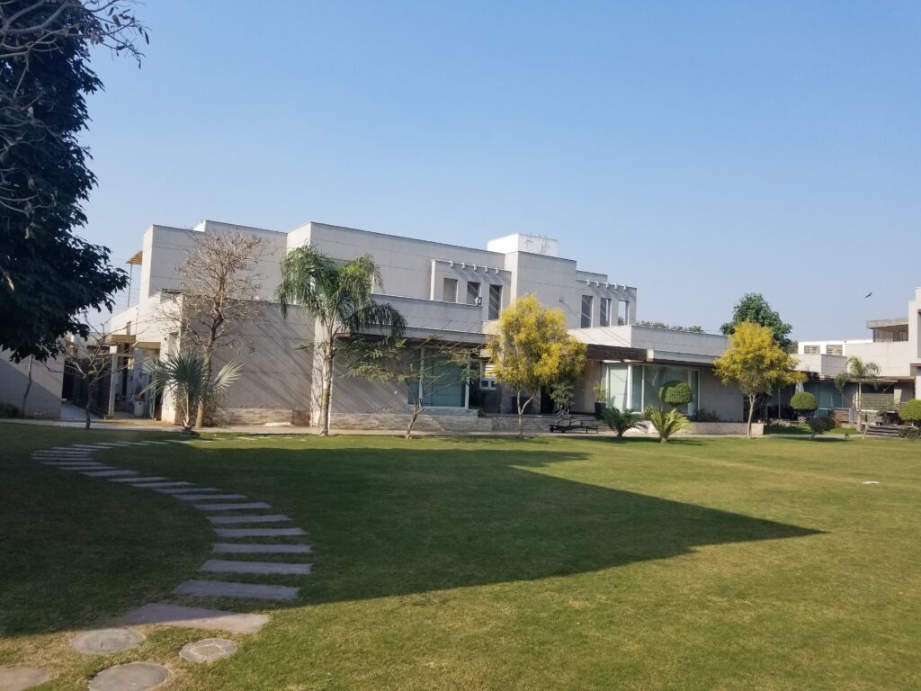 4 Kanal House